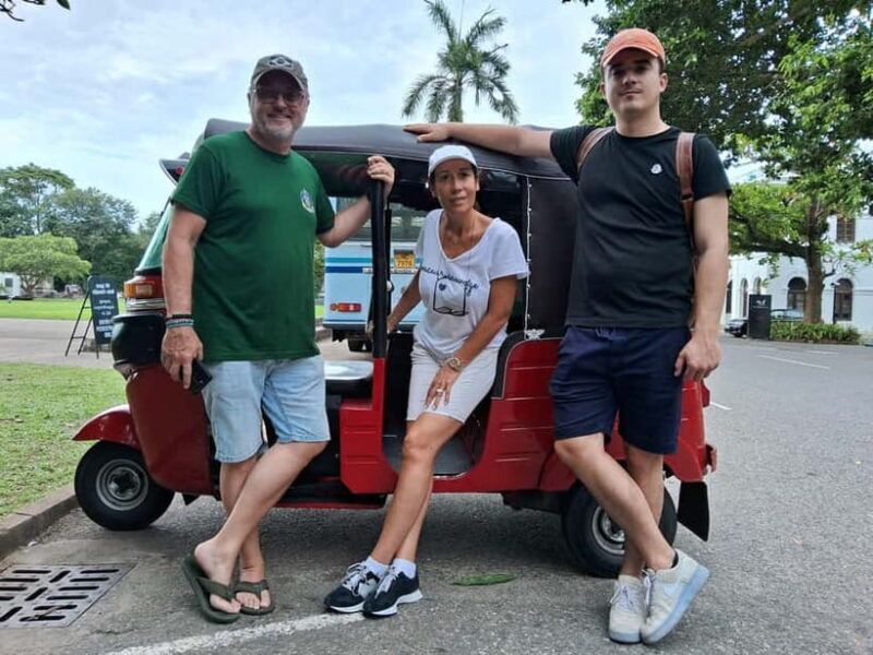 Colombo: Private Tuk-Tuk City Tour with All Entry Fees - Frequently Asked Questions