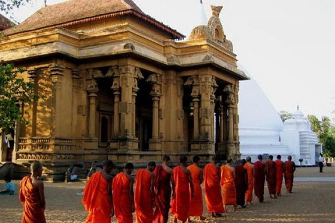 Colombo Shore Excursion to Panoramic Colombo With Kelaniya Temple - Operating Hours and Additional Info