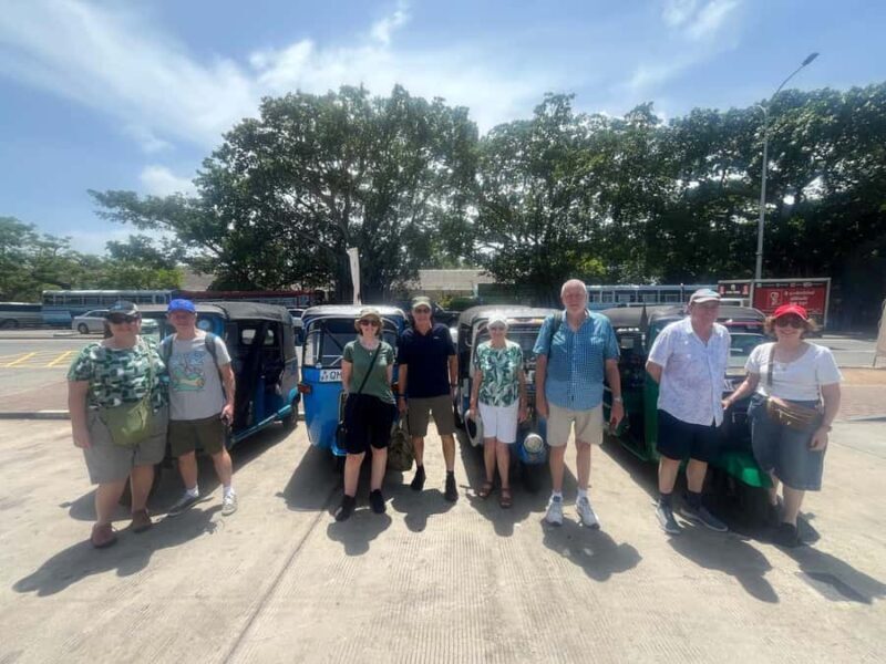 Colombo: Sightseeing Tour by Tuk Tuk - Entry Fees Included - Good To Know