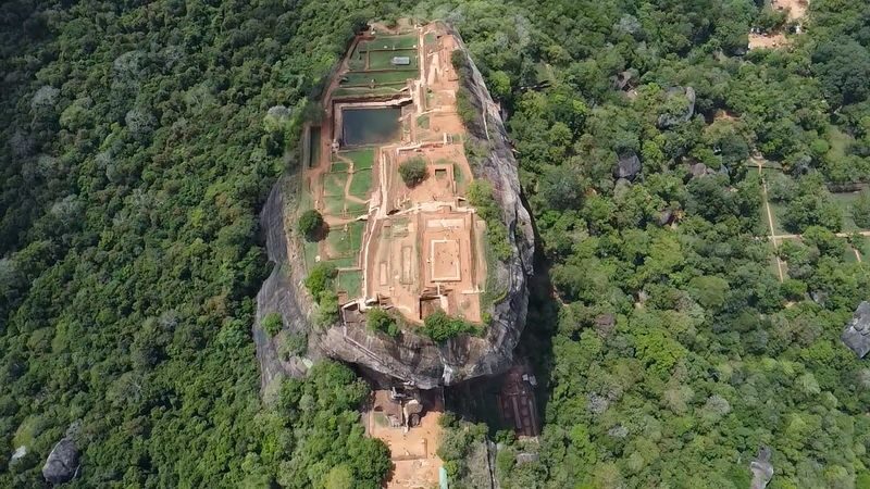 Colombo Sigiriya & Dambulla Day Tour with Safari - Minneriya safari: appealing in principle, unclear in practice