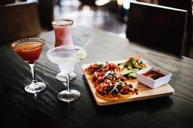 Colombo: Sunset & Cocktails on Rooftop Bar - Tantalizing Tapas Offerings