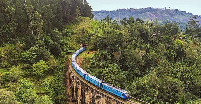 COLOMBO to KANDY Trian E-Tickets - Group Size and Experience