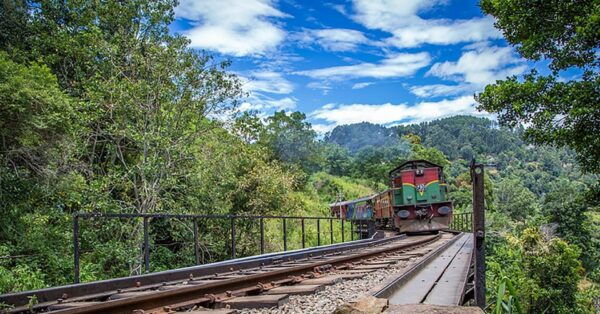 COLOMBO to KANDY Trian E-Tickets - Booking Process and Payment Options