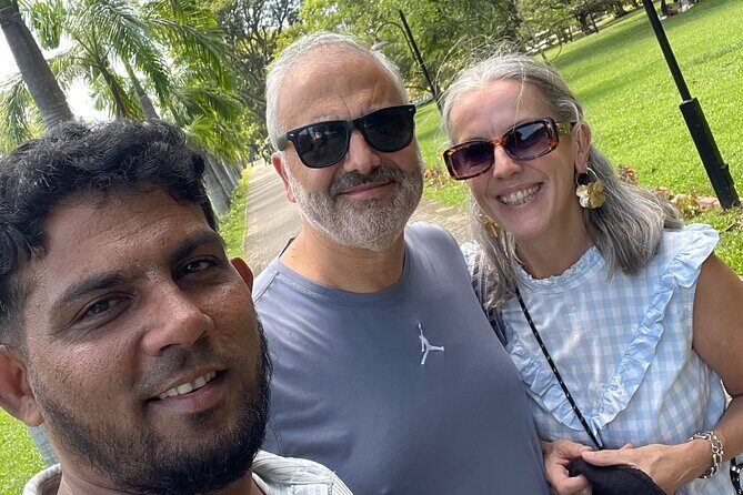 Colombo Tuk Tuk City Tour -Sightseeing Entry Fees - Why We Love This Tour