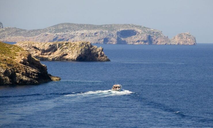 Colonia Sant Jordi: Classic & Express Tour to Cabrera Island - Host/Greeter Details