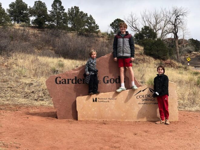 Colorado Springs: Garden of the Gods & Manitou Springs Tour - Meeting Point