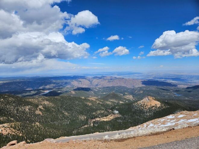 Colorado Springs: Pikes Peak Luxury Jeep Tours - Pickup and Arrival