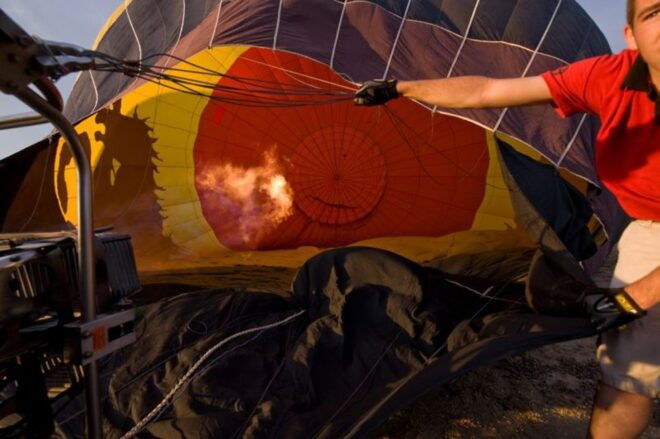 Colorado Springs: Sunrise Hot Air Balloon Flight - Participant Requirements and Meeting Point