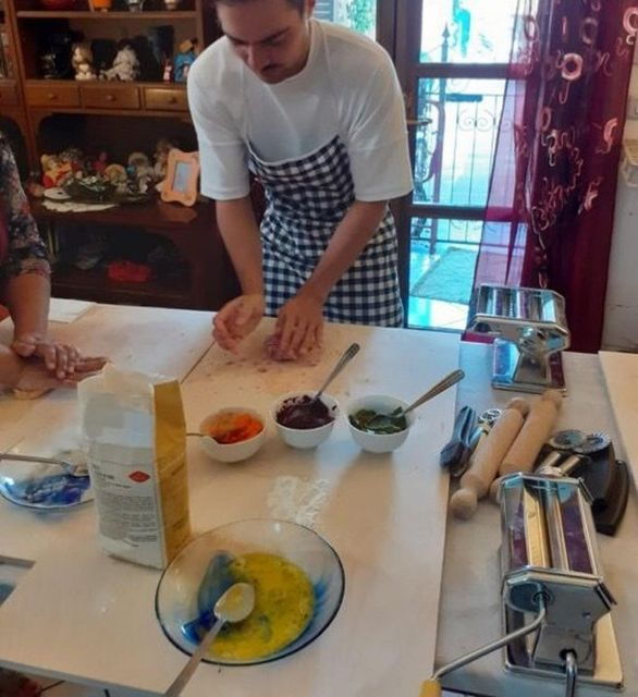 Colorful Pasta Cooking Class Near Arezzo - Good To Know