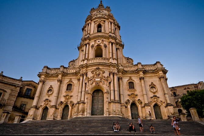 COLORS , FLAVORS and SMELLS IN THE SCENIC BAROQUE of SICILY - Sicilian Baroque Architecture