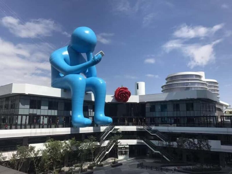 Colors of the City: Discovering Taichungs Art and Charm - Strolling Down Calligraphy Greenway