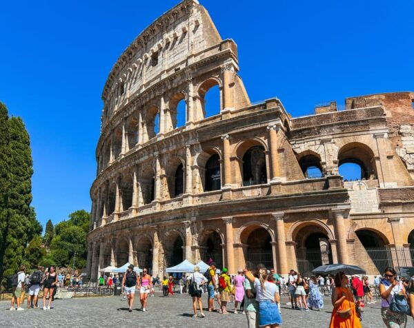 Colosseum Express Guided Tour With Roman Forum and Palatine - Exploring the Colosseum