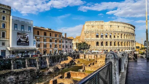 Colosseum Express Guided Tour With Roman Forum and Palatine - Wandering Palatine Hill