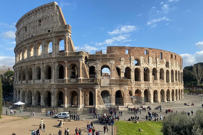 Colosseum Guided Tour With Skip-The-Line Access - Rome - Exploring the Colosseum: Archaeology and History