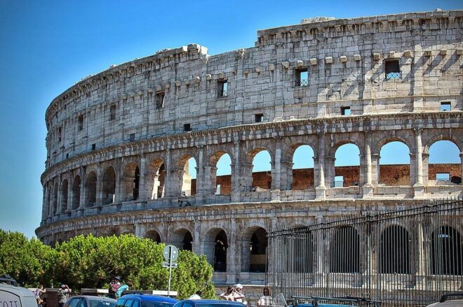 Colosseum, Palatine and Forum Tour With Virtual Guide - Virtual Guide Features