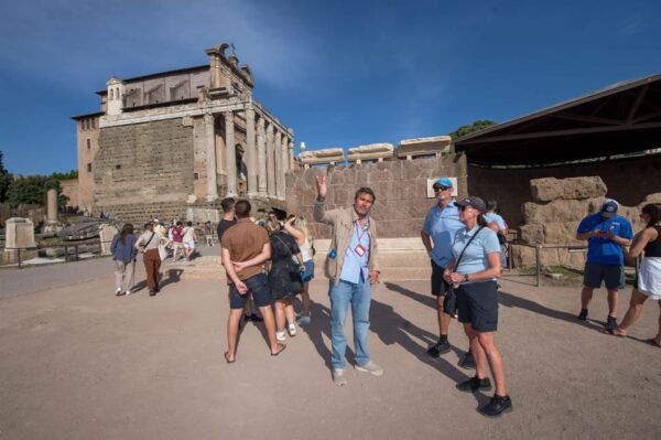 Colosseum Private Walking Tour With an Archaeologist - Tips for Your Tour