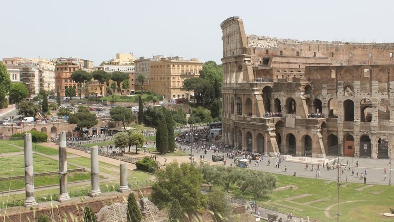 Colosseum ticket with AI guide app and 3D map in Rome - Inside the Colosseum, from the arena to the upper level