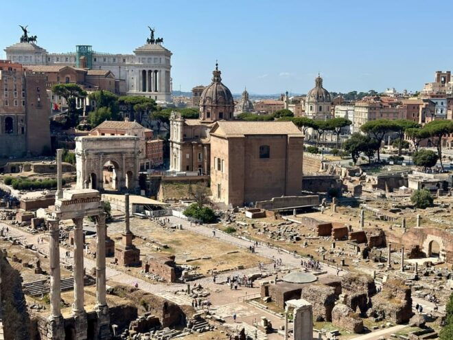 Colosseum Tour and Admission to Roman Forum & Palatine Hill - Inclusions and Features