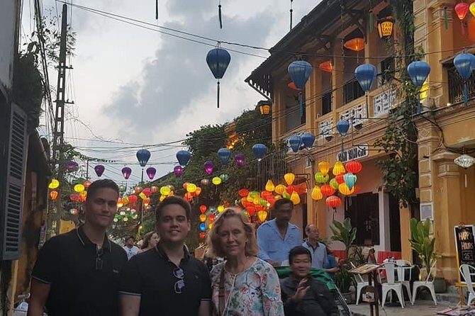Colourful Evening Hoi An, Walking Tour, Boat Ride with Lanterns, Night Market - FAQs