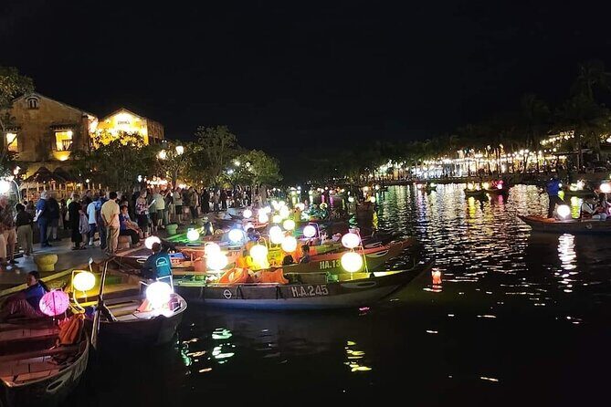 Colourful Evening Hoi An, Walking Tour, Boat Ride with Lanterns, Night Market - Detailed Review of the Tour Experience