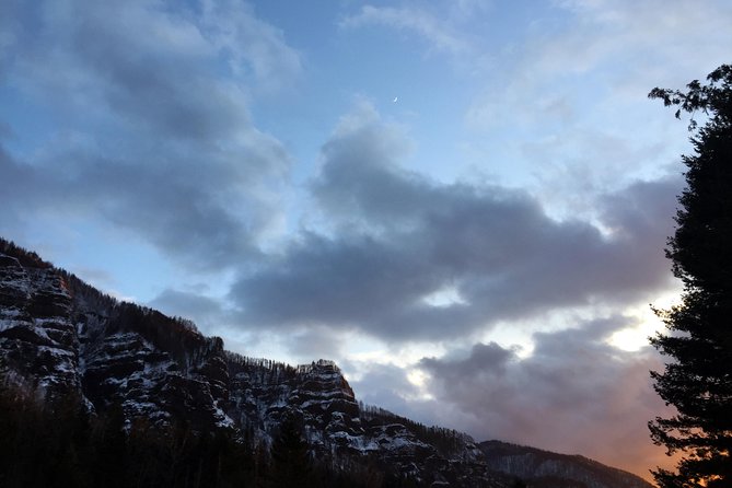 Columbia Gorge and Mount Hood Day Tour From Portland - Local Guides Expert Commentary