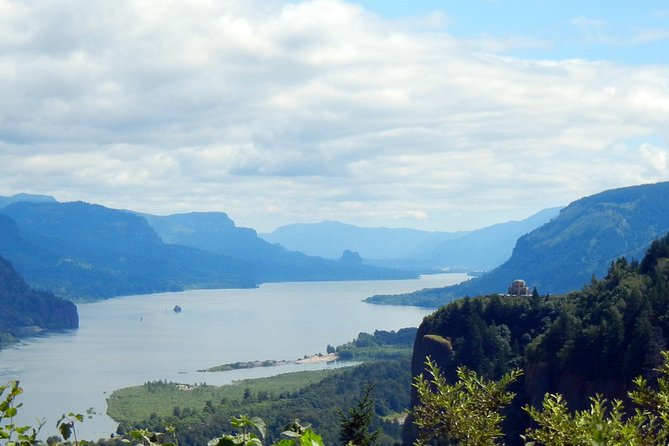 Columbia River Gorge Waterfalls Tour From Portland, or - Reviews and Tour Guide Knowledge