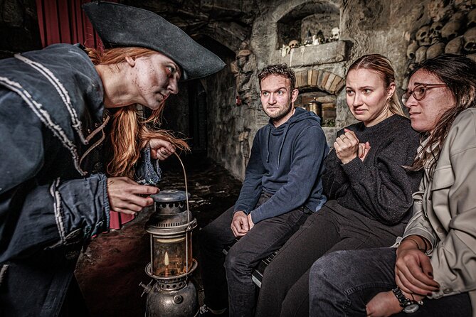 Combi Ticket: Berlin Dungeon & Madame Tussauds Berlin - Directions