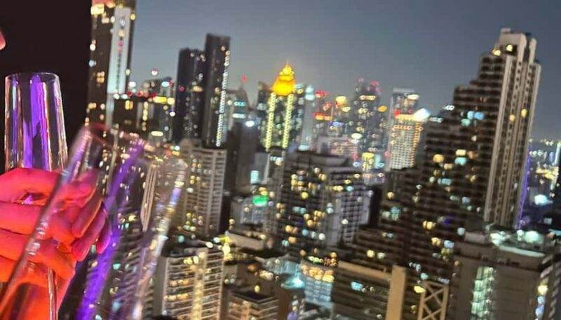 Combo: Dinner With Strangers & Bangkok Pub Crawl - Good To Know