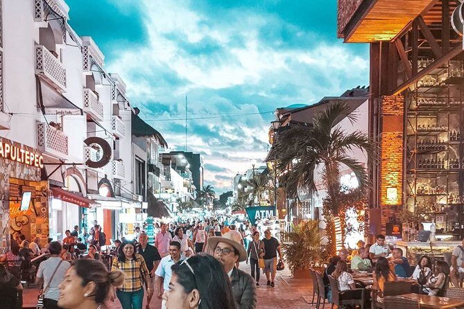 Combo Pyramids and Pirates (Tulum Tour & Pirate Party Dinner/show) From Cancun - FAQ