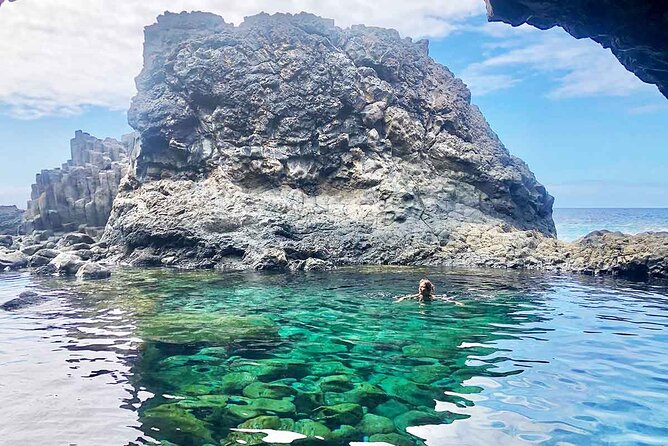 Come Discover the Island of El Hierro in a Small Group - Group Size and Tour Guide