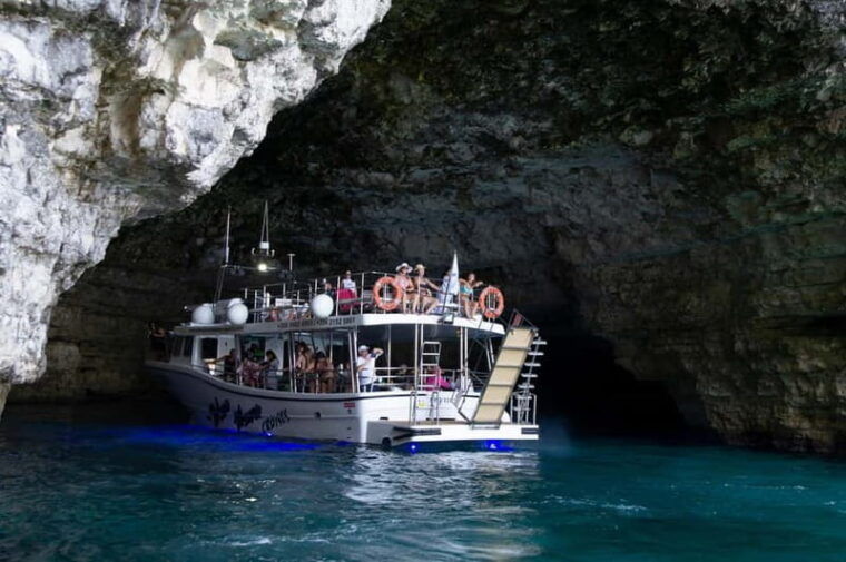 Comino Blue Lagoon & Crystal Lagoon - 3 Bay Cruise - The Experience and Crew