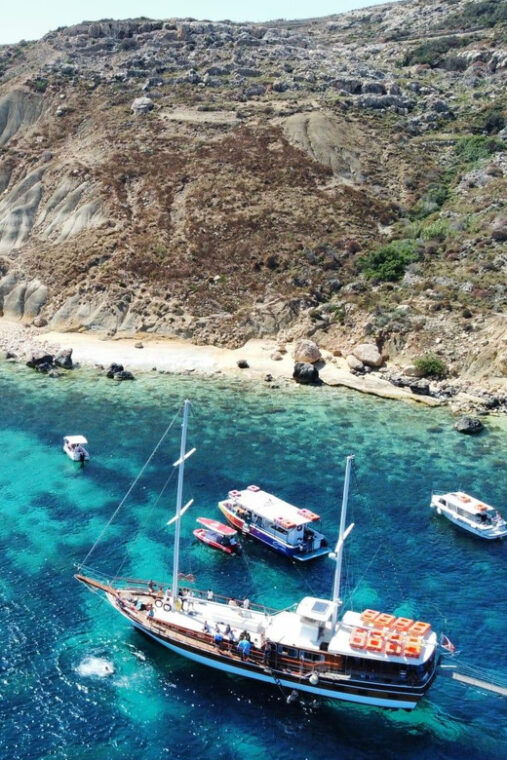 Comino Island , Blue lagoon, Crystal Lagoon & Gozo & Caves - FAQs