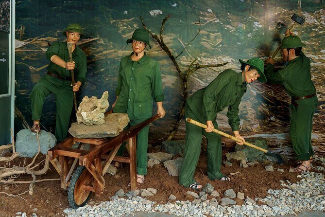 Commander Cave All-Inclusive Admission Ticket - Location and Practical Details