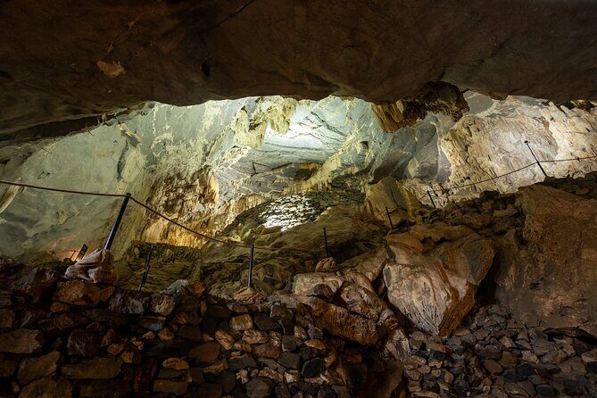 Commander Cave All-Inclusive Admission Ticket - Exploring Commander Cave: The Seven-Storey Logistical Base