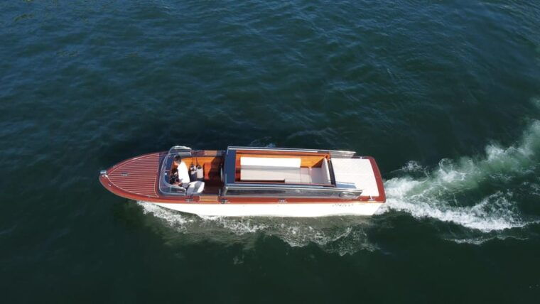 Como: Gourmet Food Experience with Private Boat Cruise - FAQ