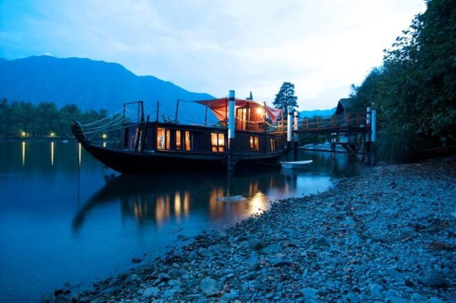 Como Lake: Villa Del Balbianello and Velarca Boat Tour - Booking and Cancellation Policy