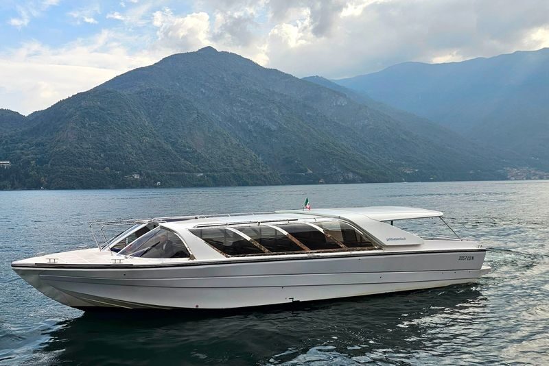 Como, Lugano and Bellagio Exclusive Boat Cruise - What the pace means for meals and comfort