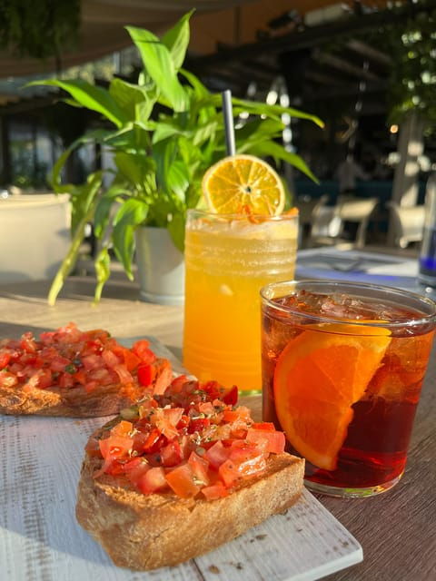 Como Rent a Boat Discover the Most popular Lake in the World - Good To Know