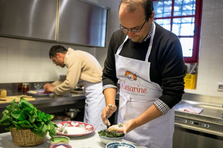 Como: Small Group Pasta-Making Class at a Local's Home - Instructor and Language
