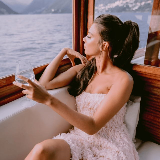 Como: Sunset Shared boat tour with Prosecco aperitif - Good To Know