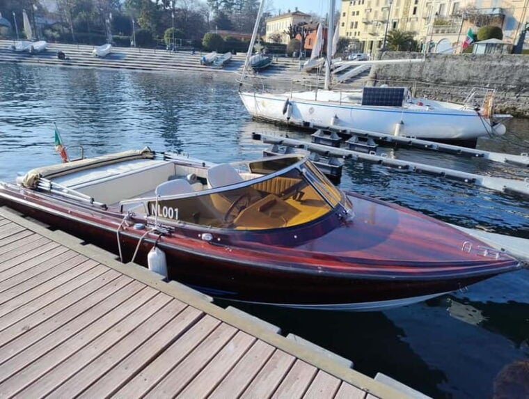 Como: Wooden Boat Private Tour with Winter Cover and Skipper - FAQ