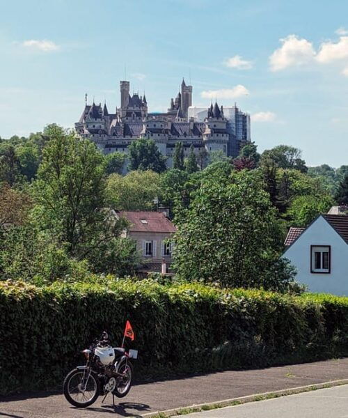 Compiègne: a Full Day on a Moped - Questions You May Have