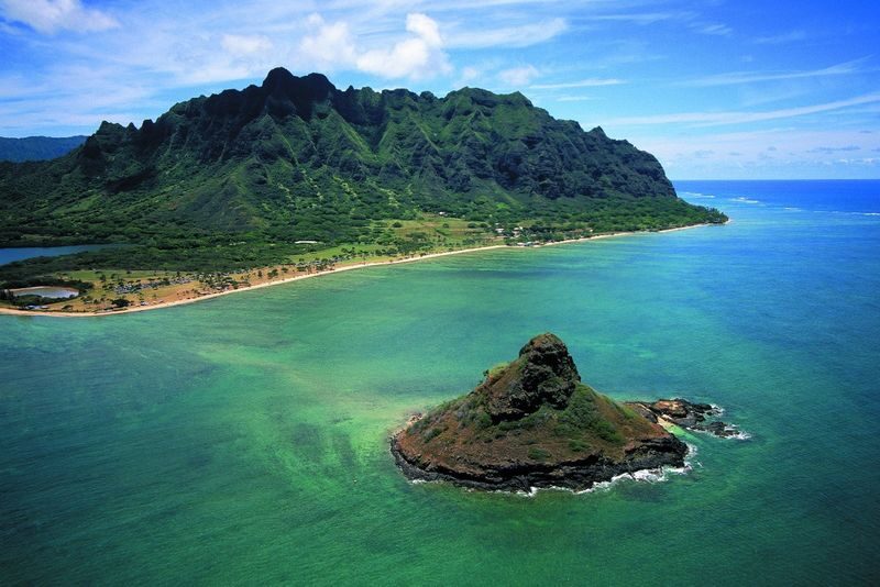 Complete Island Oahu Helicopter Tour - Choosing general or first-class seating