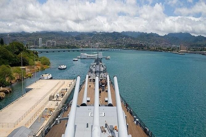 Complete Pearl Harbor Experience Tour Departing Kauai - Reviews and Ratings