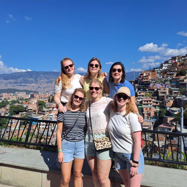 Comuna 13 & Aurora Cable Car Tour - Good To Know