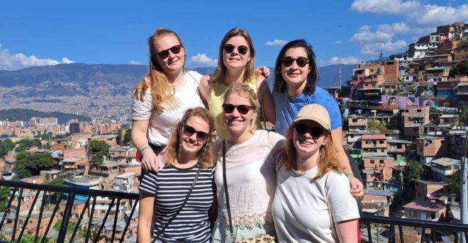 Comuna 13 & Aurora Cable Car Tour - Booking Details
