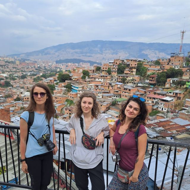 Comuna 13 & Aurora Cable Car Tour - Frequently Asked Questions