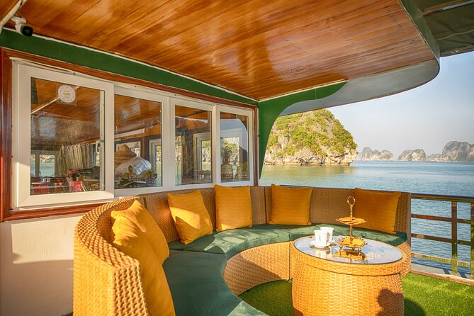 Cong Cruise Full-day Explore Halong Bay - Activities on Cong Cruise