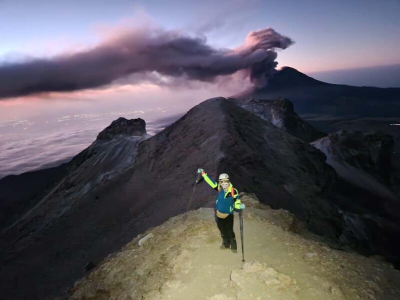 Conquer the summit of the Iztaccihuatl volcano - Who Should Consider This Tour?