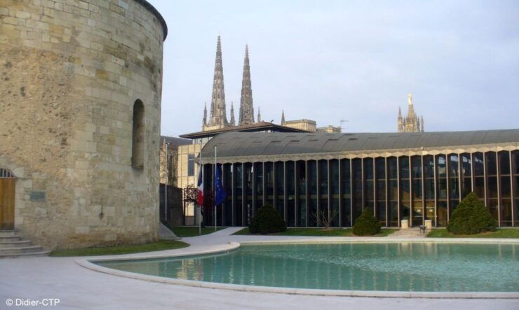 Contemporary Architecture in Bordeaux City Center! - Place Pey-Berland and Masterplan